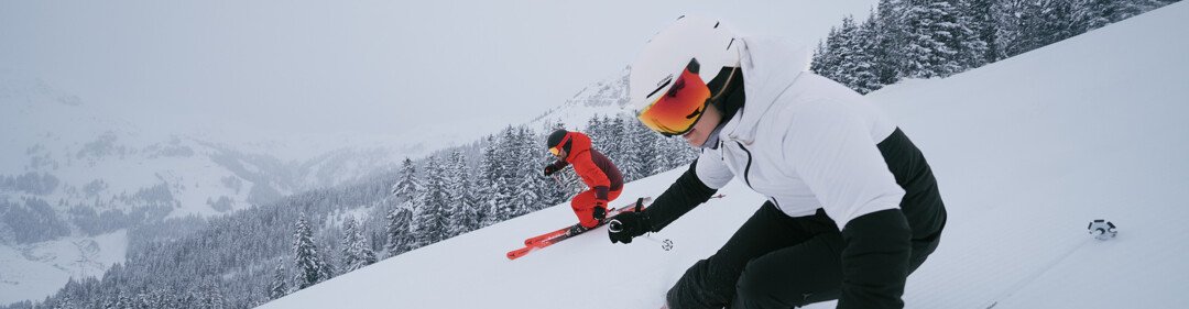 © INTERSPORT International Corporation GmbH Due sciatori su una pista innevata. | © INTERSPORT International Corporation GmbH