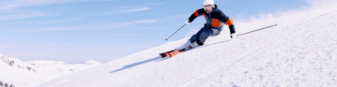 © ARMIN WALCHER Sciatore su una pista innevata | © ARMIN WALCHER